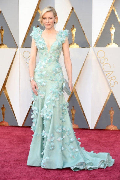 Over the Rainbow With The Best Oscar Looks 2016